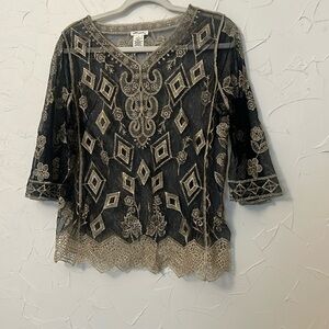 Gorgeous, sheer black & gold top!